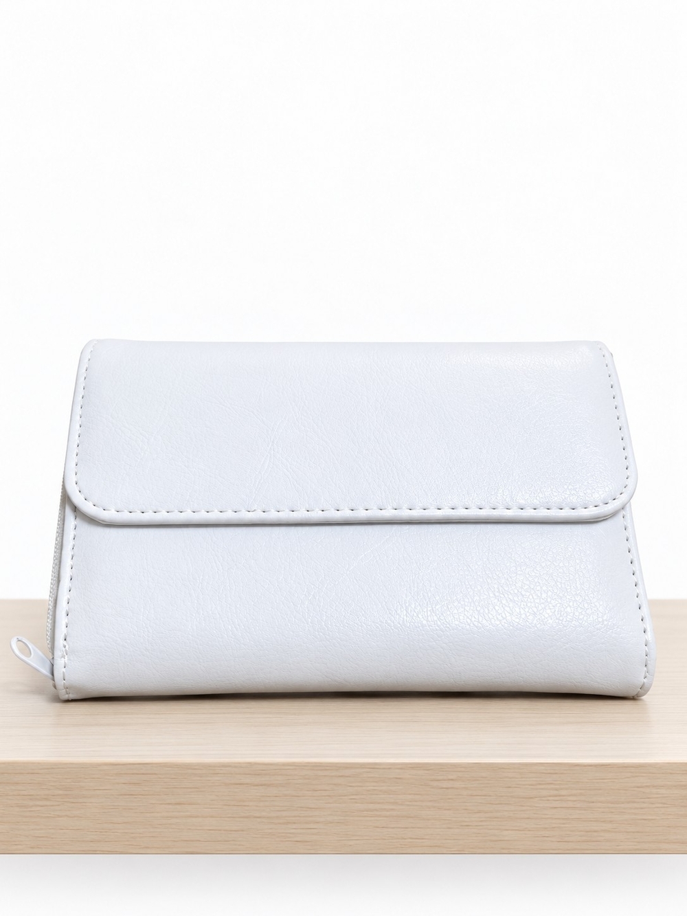 Classic White Women’s Wallet